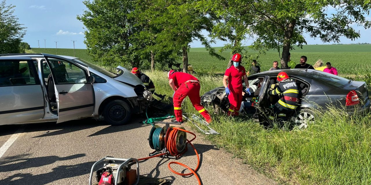 Accident cu 10 persoane la Botoșani