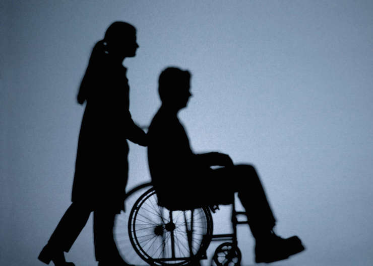 S-a votat : Cei ce îngrijesc persoane cu dizabilități vor putea primi un concediu plătit de 30 de zile