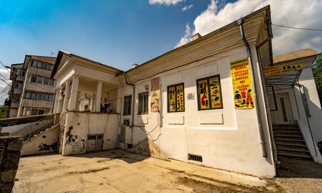 Povestea clădirii de 300 de ani pe care un negustor armean a ridicat-o în Botoșani