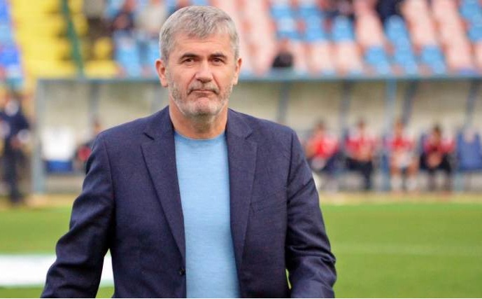 Patronul FC Botoșani, sătul de fotbal. „O dau cu totul, dau și bani, numai luați-o”