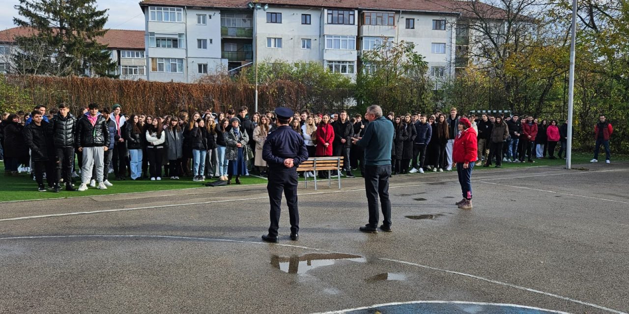 Cursuri suspendate la Colegiul „Laurian” pentru o amplă simulare de incendiu