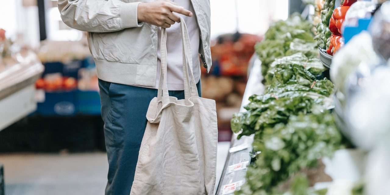 Scumpiri la produsele alimentare, odată cu apropierea sărbătorilor