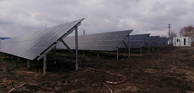 Județul Botoșani trece pe energie verde. Se dorește alimentarea școlilor și spitalelor cu lumina soarelui