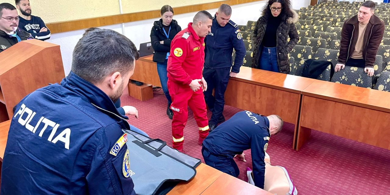 Polițiști și jandarmi din Botoșani învățați să acorde primul ajutor – FOTO