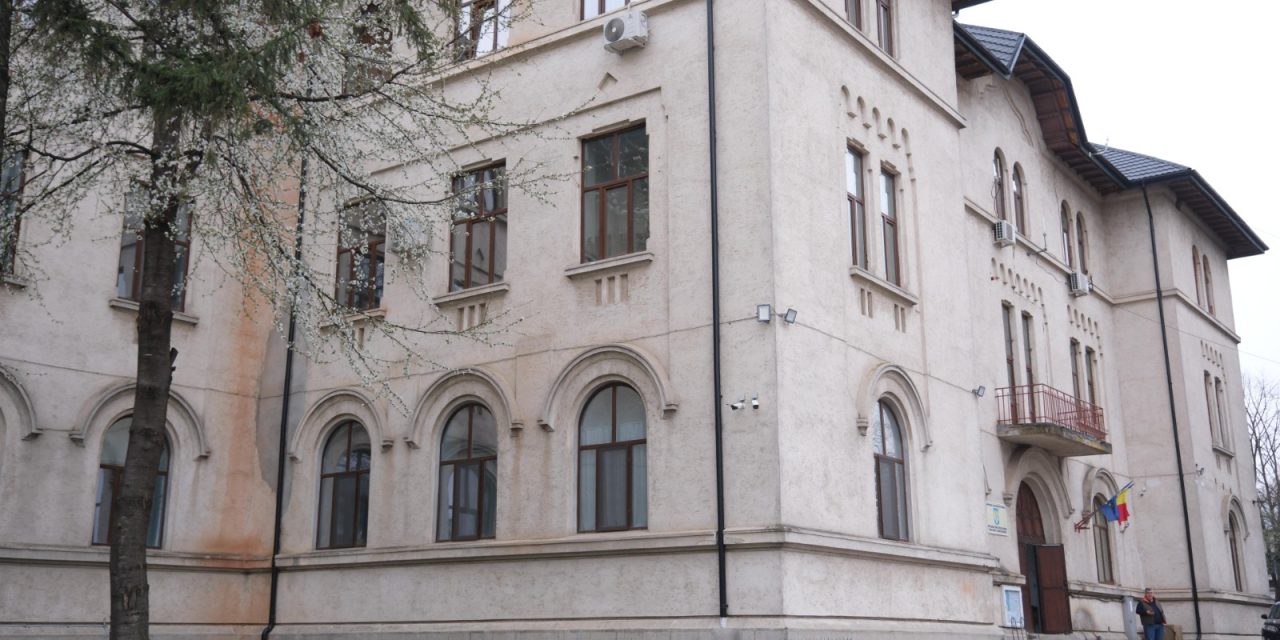 Consiliul Județean și-a mutat sediul în clădirea fostelor Uzine