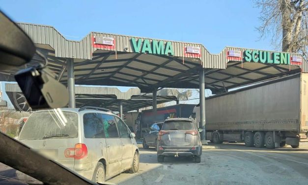 Un bucureștean a vrut să iasă din țară cu permis american. Polițiștii de frontieră l-au oprit la Sculeni